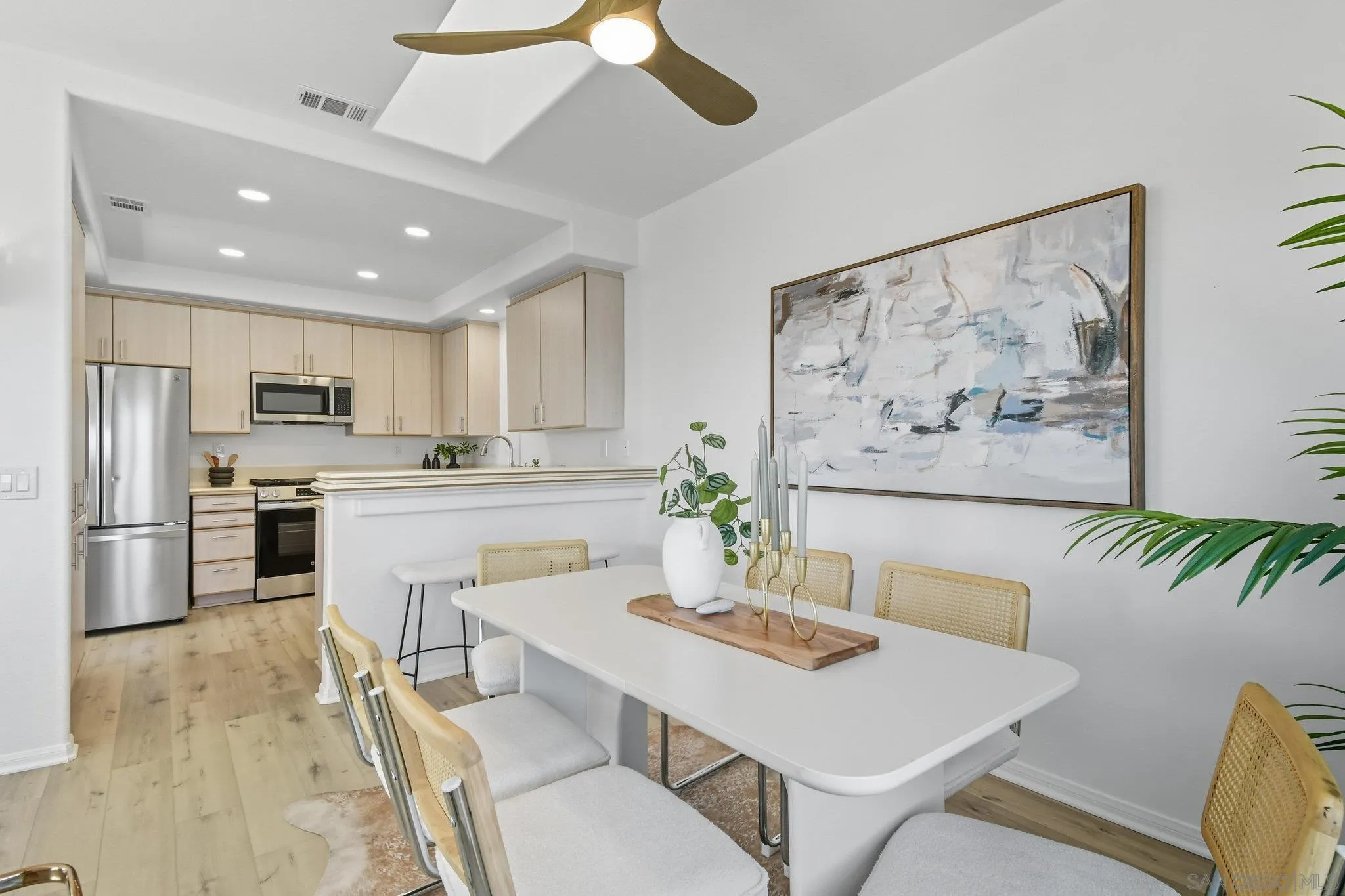 Photo #7: 250044998 Listing: Photo #7