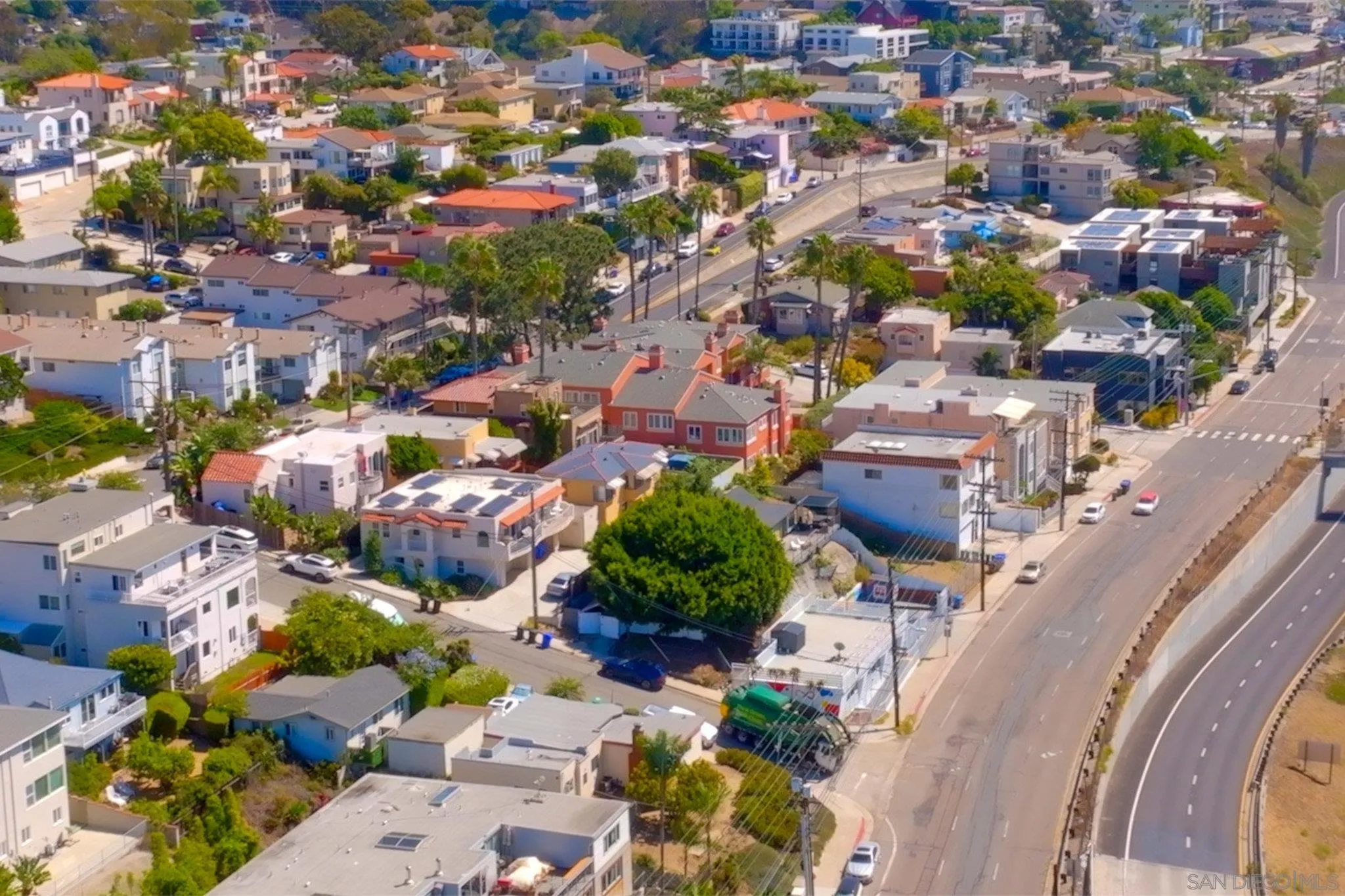 Photo #26: 250044998 Listing: Photo #26