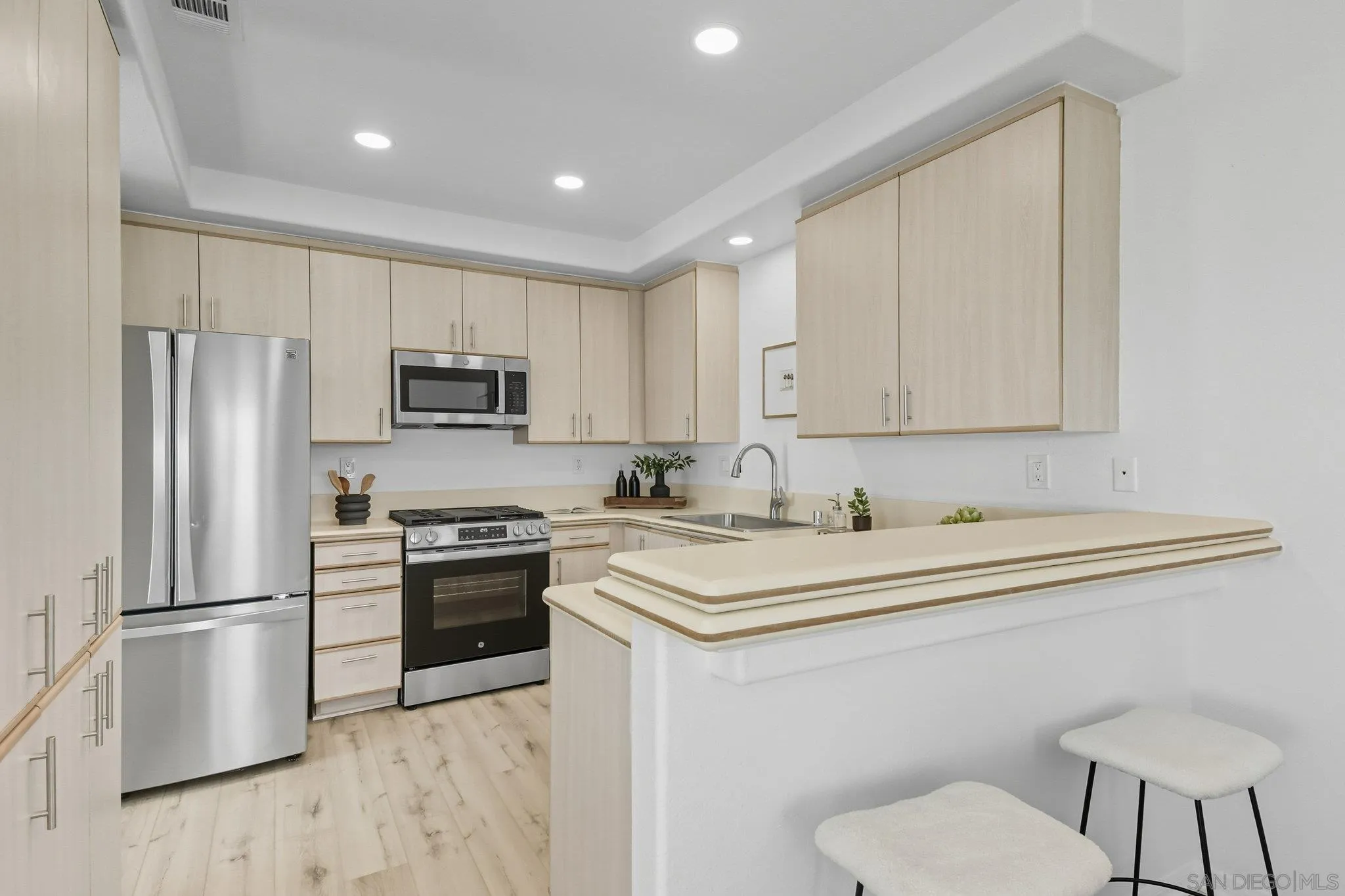 Photo #10: 250044998 Listing: Photo #10