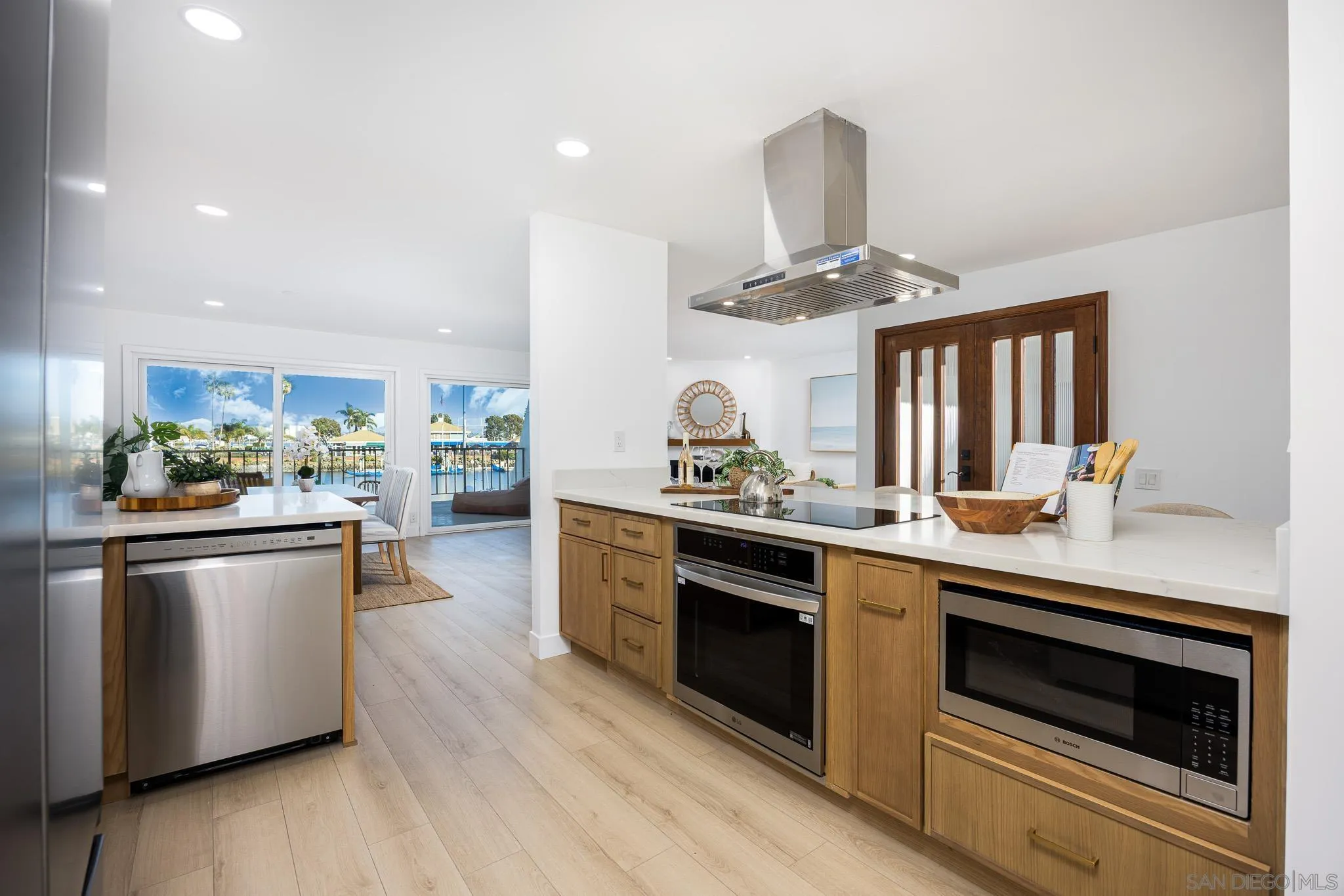 https://cdn.realtyfeed.com/cdn/127/250045013/0fc0053126267335c44b53404b0ed889.webp