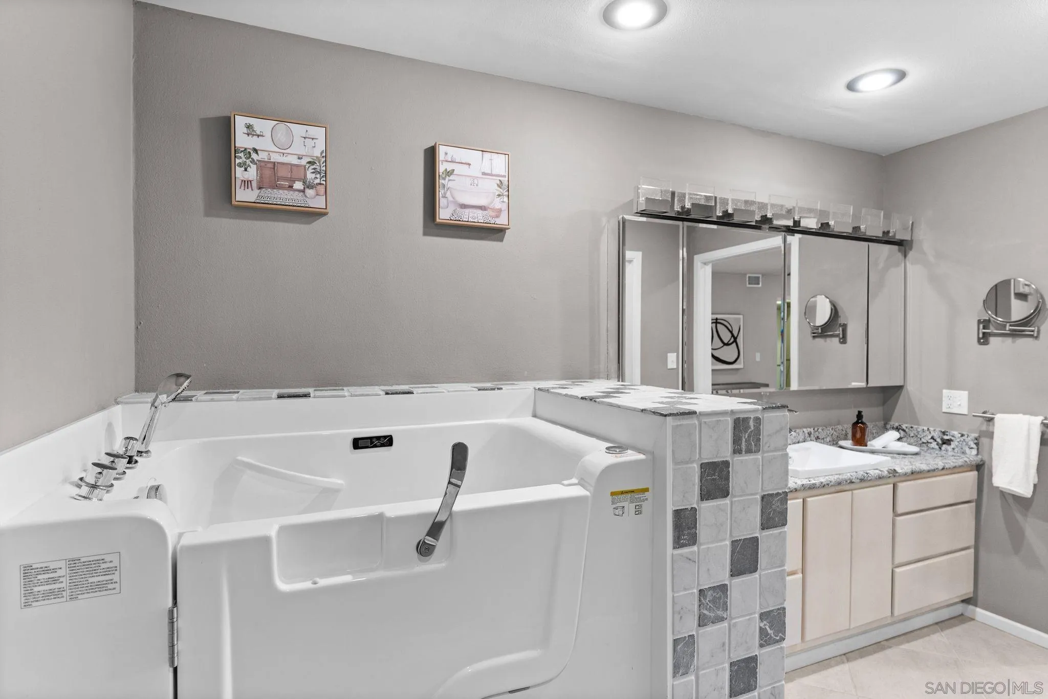 Photo #17: 250045018 Listing: Photo #17