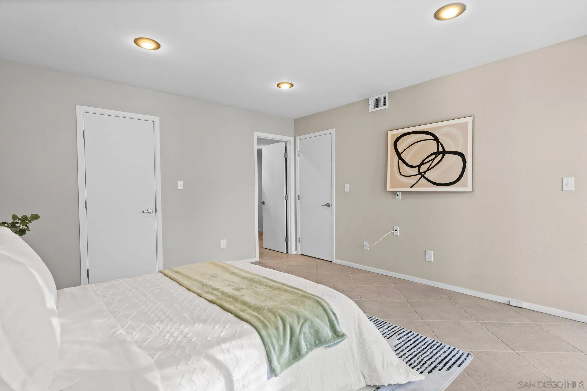 Photo #20: 250045018 Listing: Photo #20