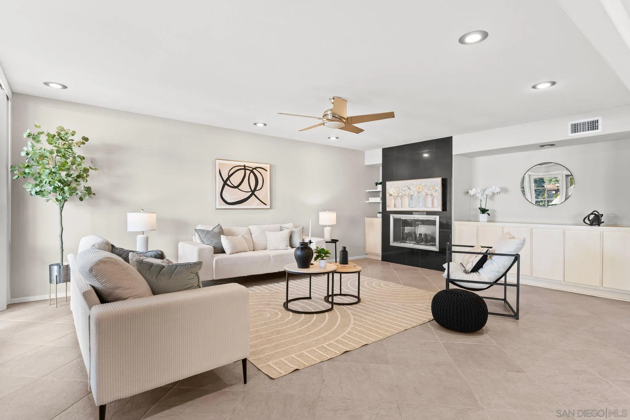 Photo #3: 250045018 Listing: Photo #3