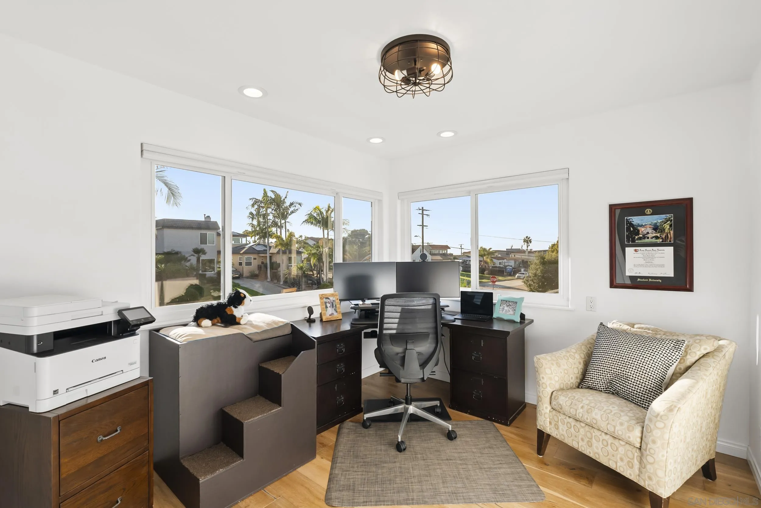 https://cdn.realtyfeed.com/cdn/127/250045020/34bcf97020086f52ace416a18354c6fc.webp