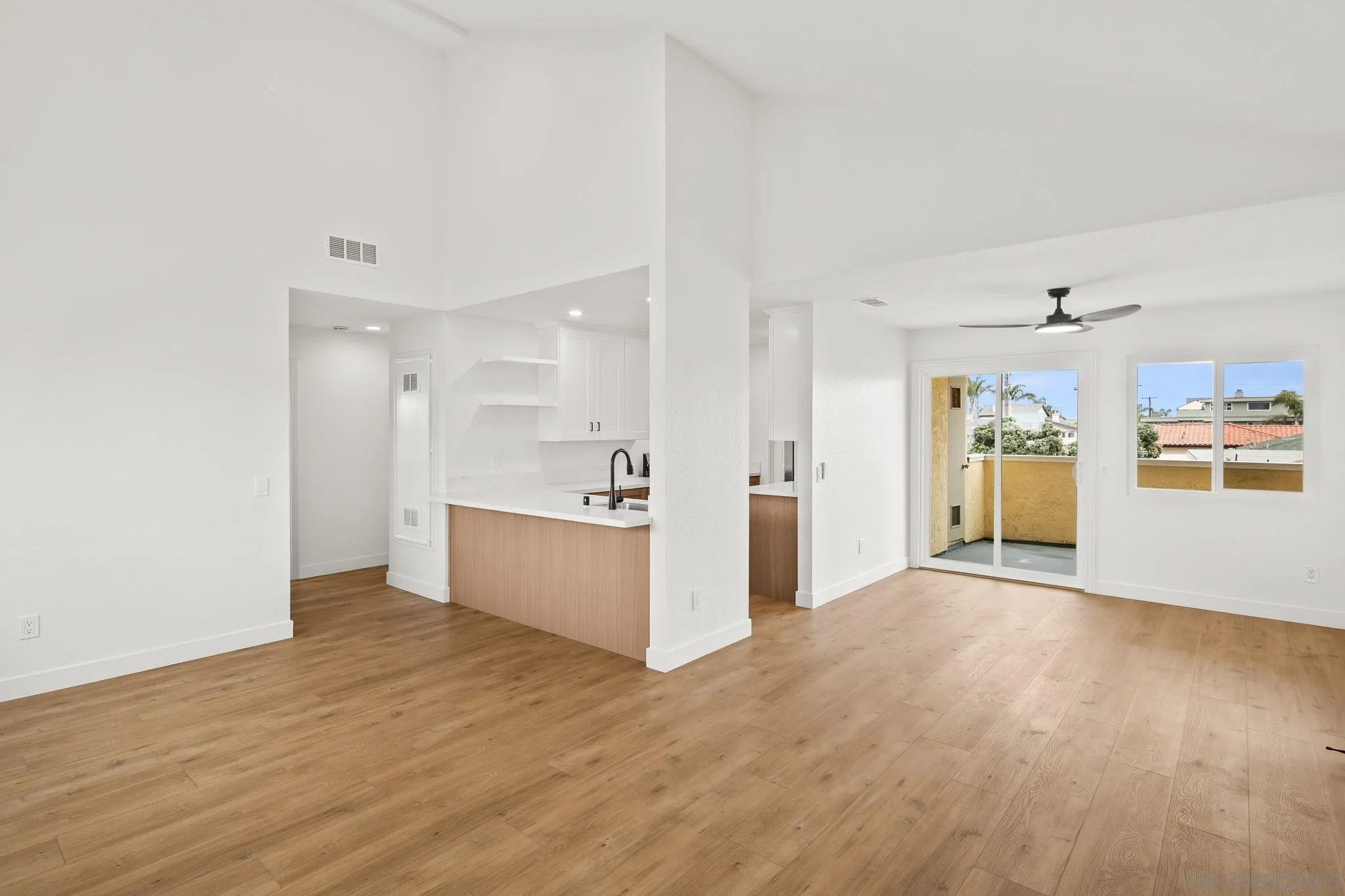 Photo #2: 250045021 Listing: Photo #2