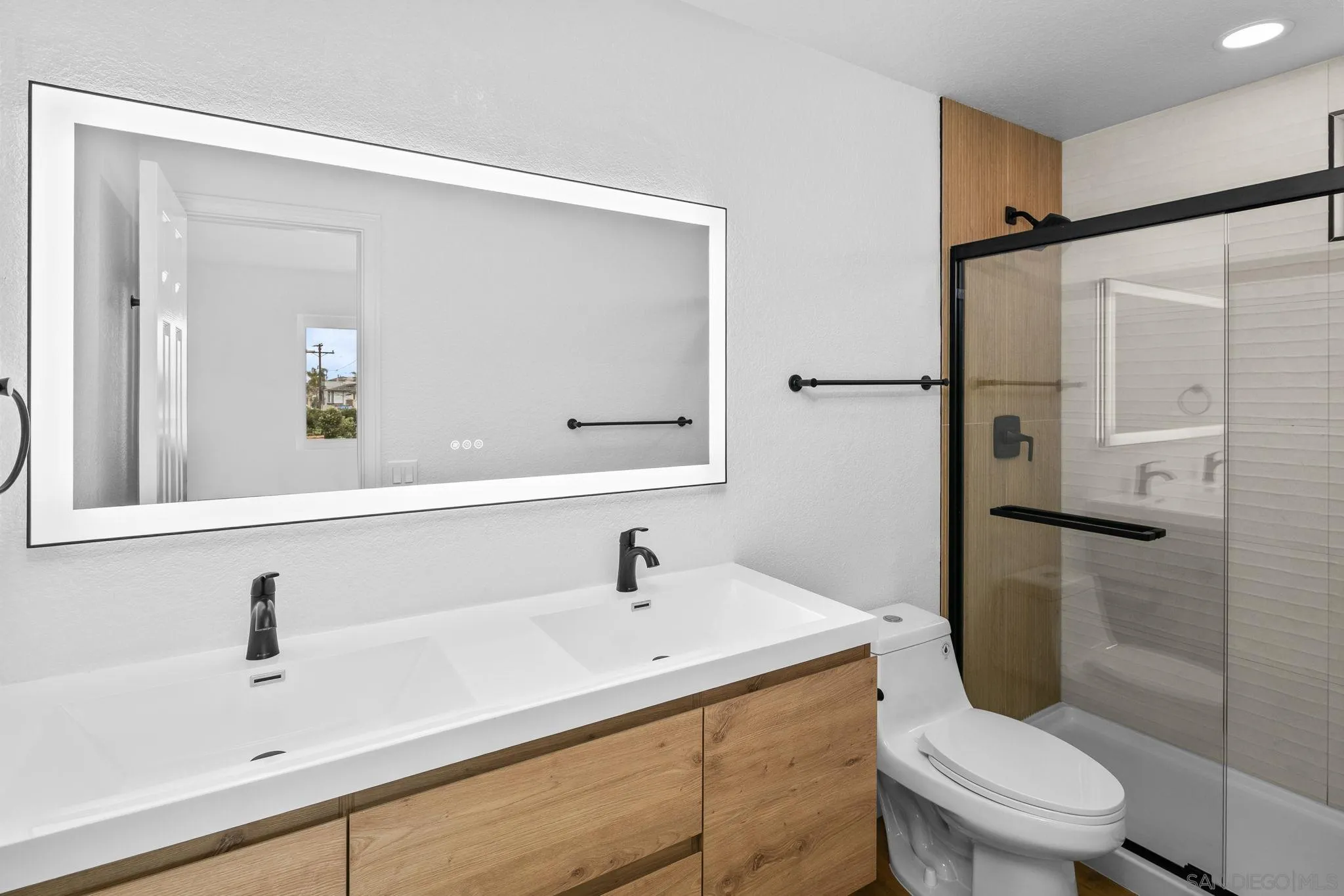 Photo #14: 250045021 Listing: Photo #14