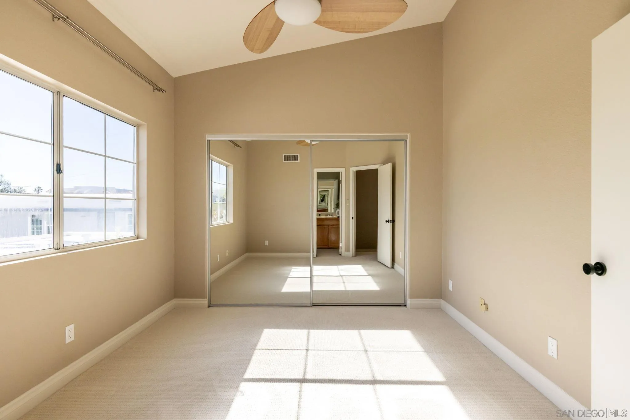 Photo #22: 250045027 Listing: Photo #22