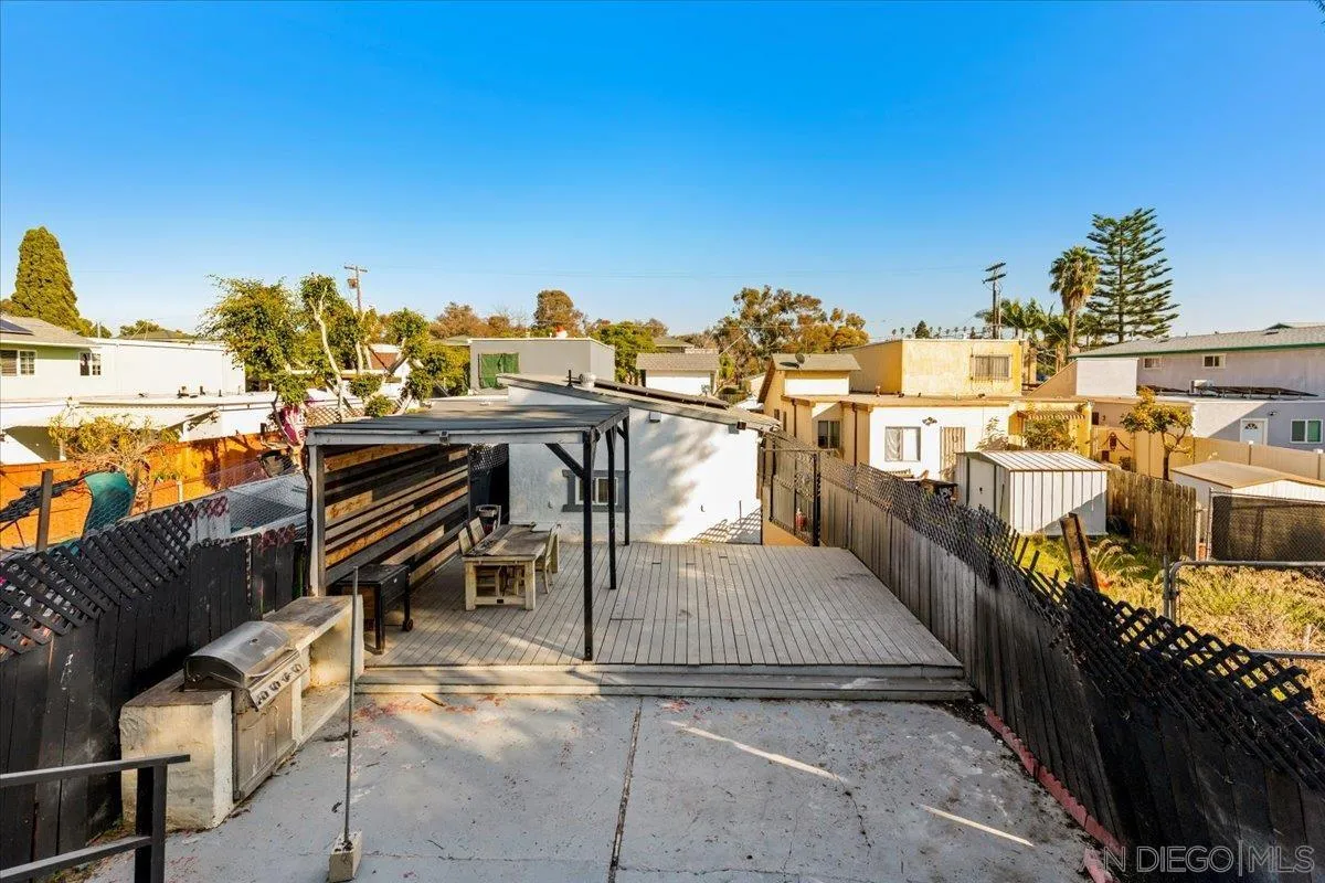 https://cdn.realtyfeed.com/cdn/127/250045032/736866456d8b283b6589f69840ac6b7f.webp
