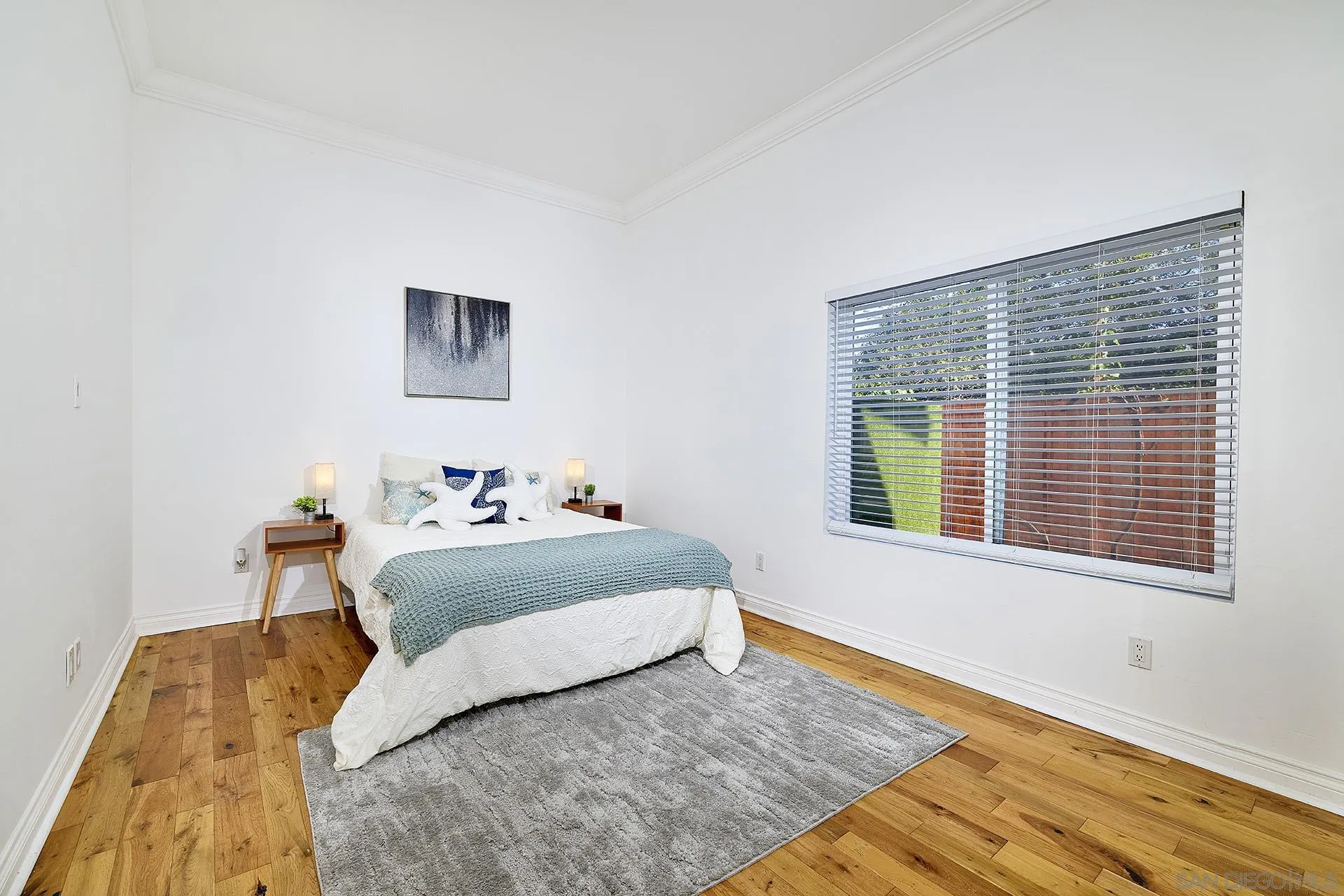 https://cdn.realtyfeed.com/cdn/127/250045035/17d1240a7fffc6251e400824422343ff.webp