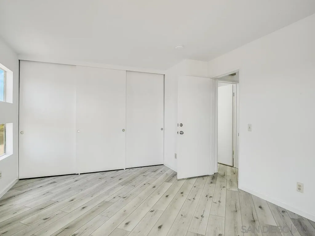 Photo #15: 250045043 Listing: Photo #15