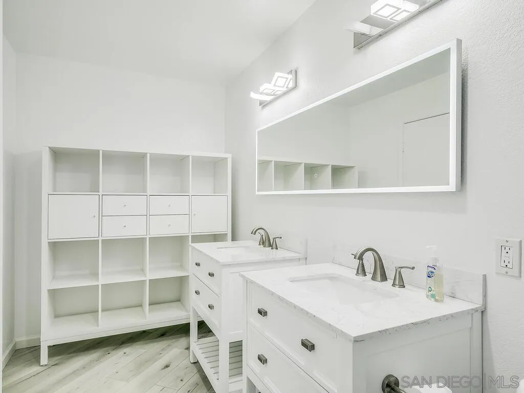 Photo #13: 250045043 Listing: Photo #13