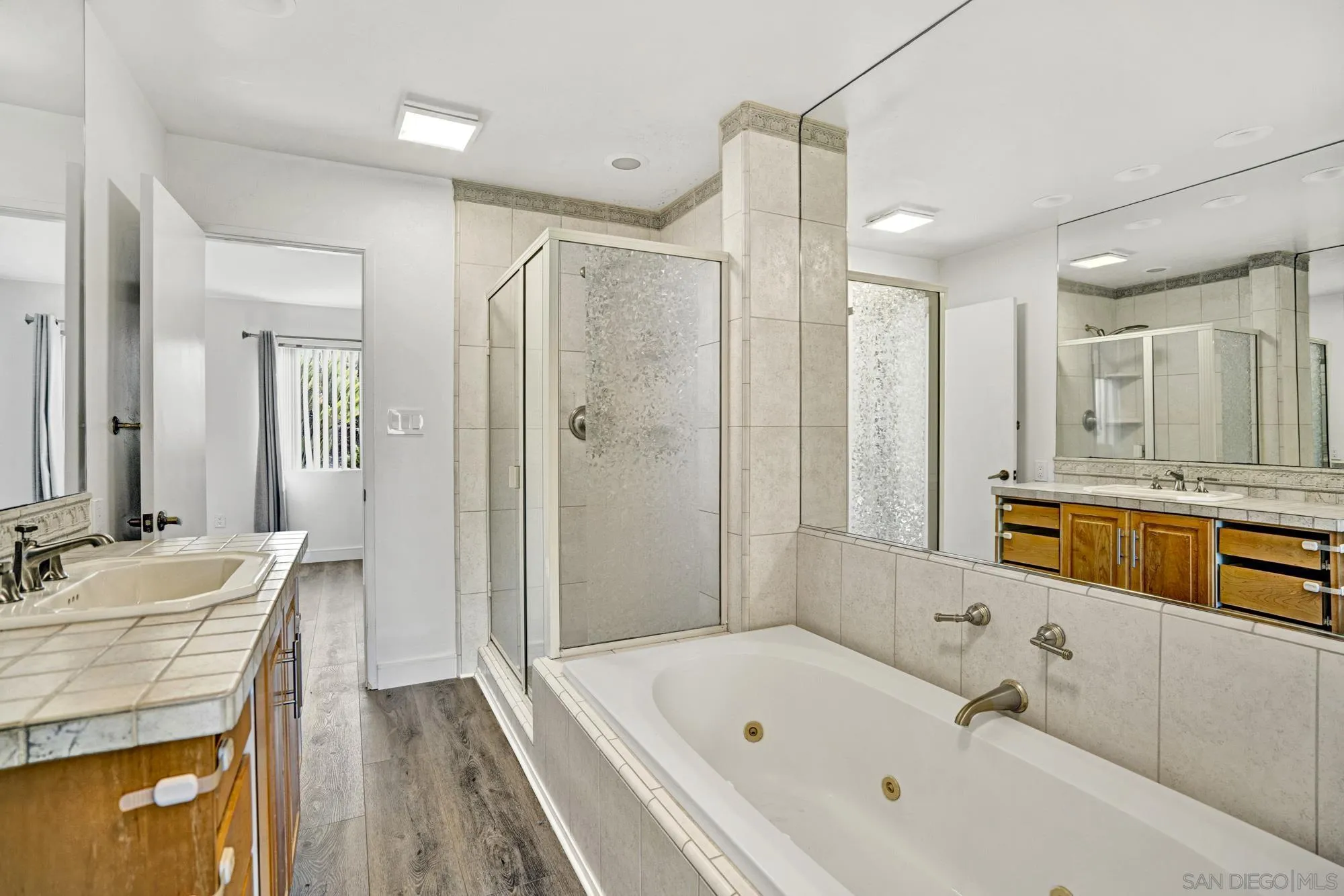 Photo #10: 250045047 Listing: Photo #10