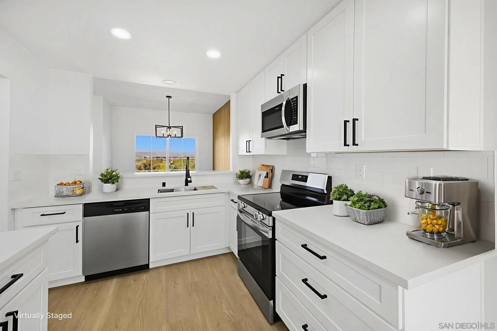 Photo #11: 250045048 Listing: Photo #11