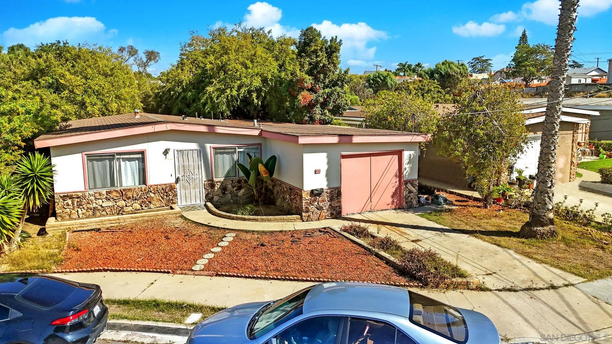 https://cdn.realtyfeed.com/cdn/127/250045055/777c986a6458181f8f2313001d661d85.webp