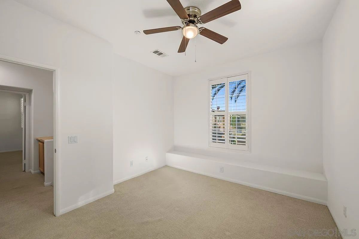 https://cdn.realtyfeed.com/cdn/127/250045058/216f9de3f7cbe254a38cb58af494fa8c.webp