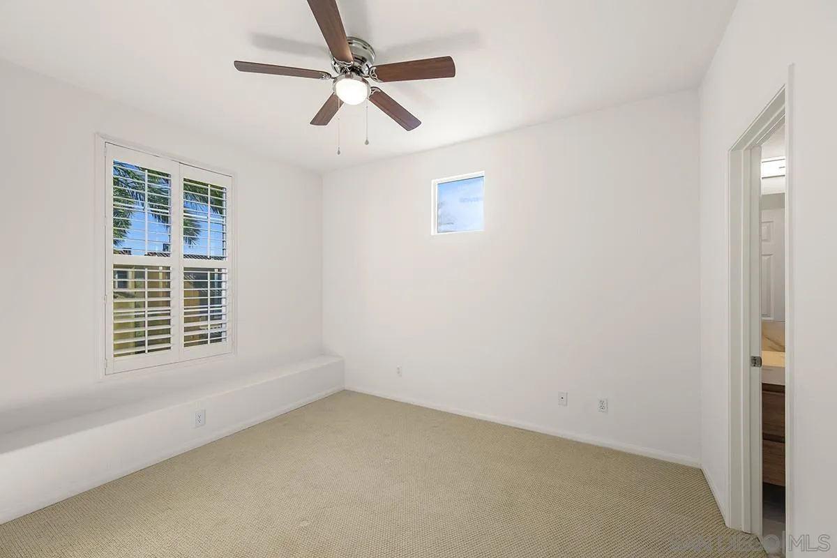 https://cdn.realtyfeed.com/cdn/127/250045058/6a556d55950d72b8b50092d106accf41.webp