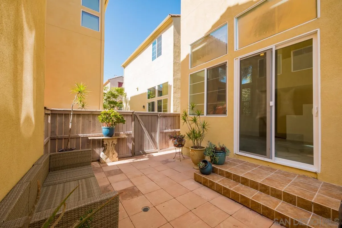 https://cdn.realtyfeed.com/cdn/127/250045058/8e2a94143e1909f82361a73cc52287a1.webp