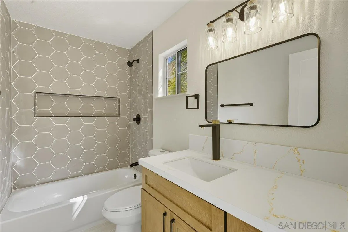 Photo #18: 250045074 Listing: Photo #18