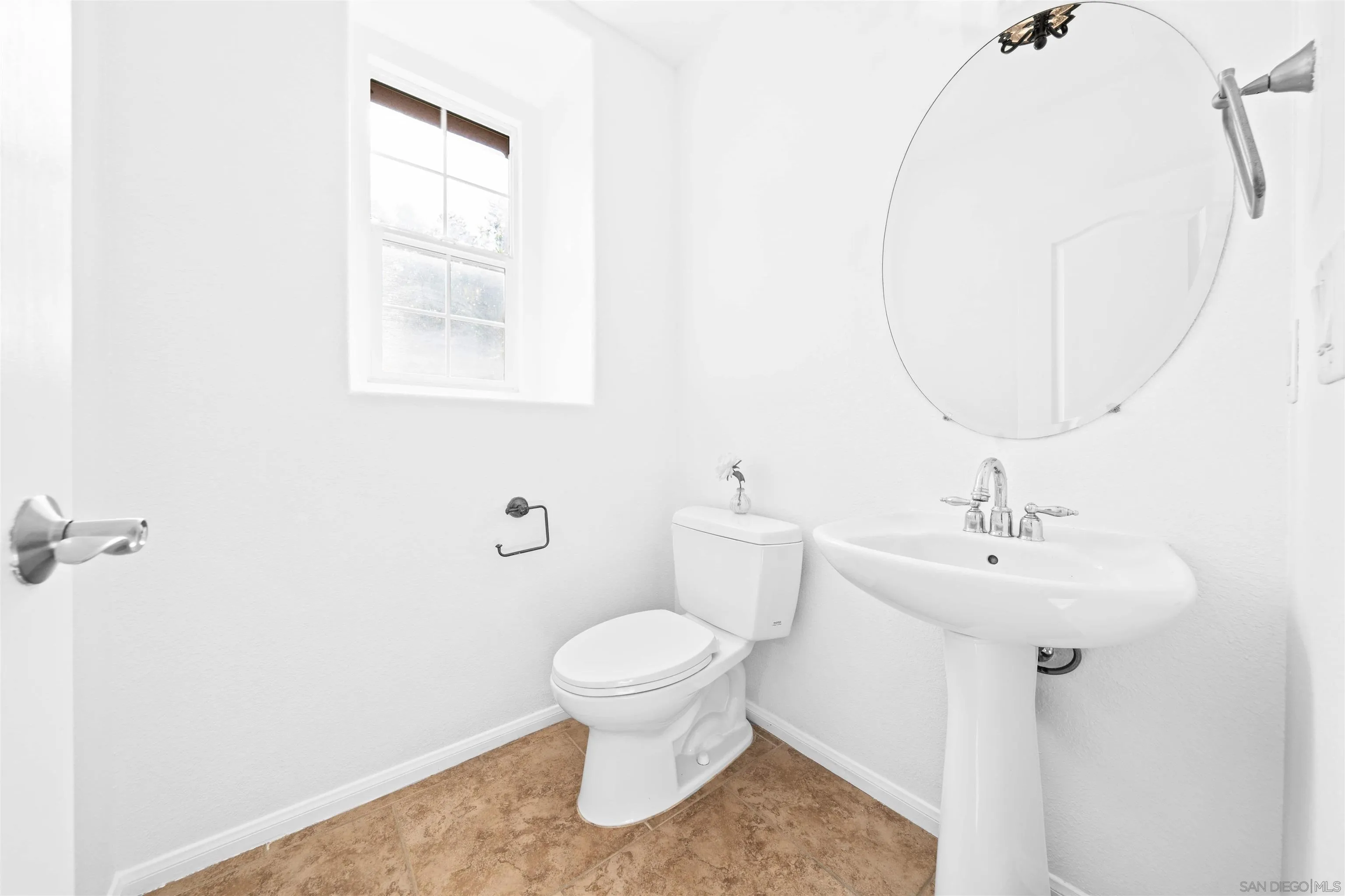 Photo #11: 250045077 Listing: Photo #11