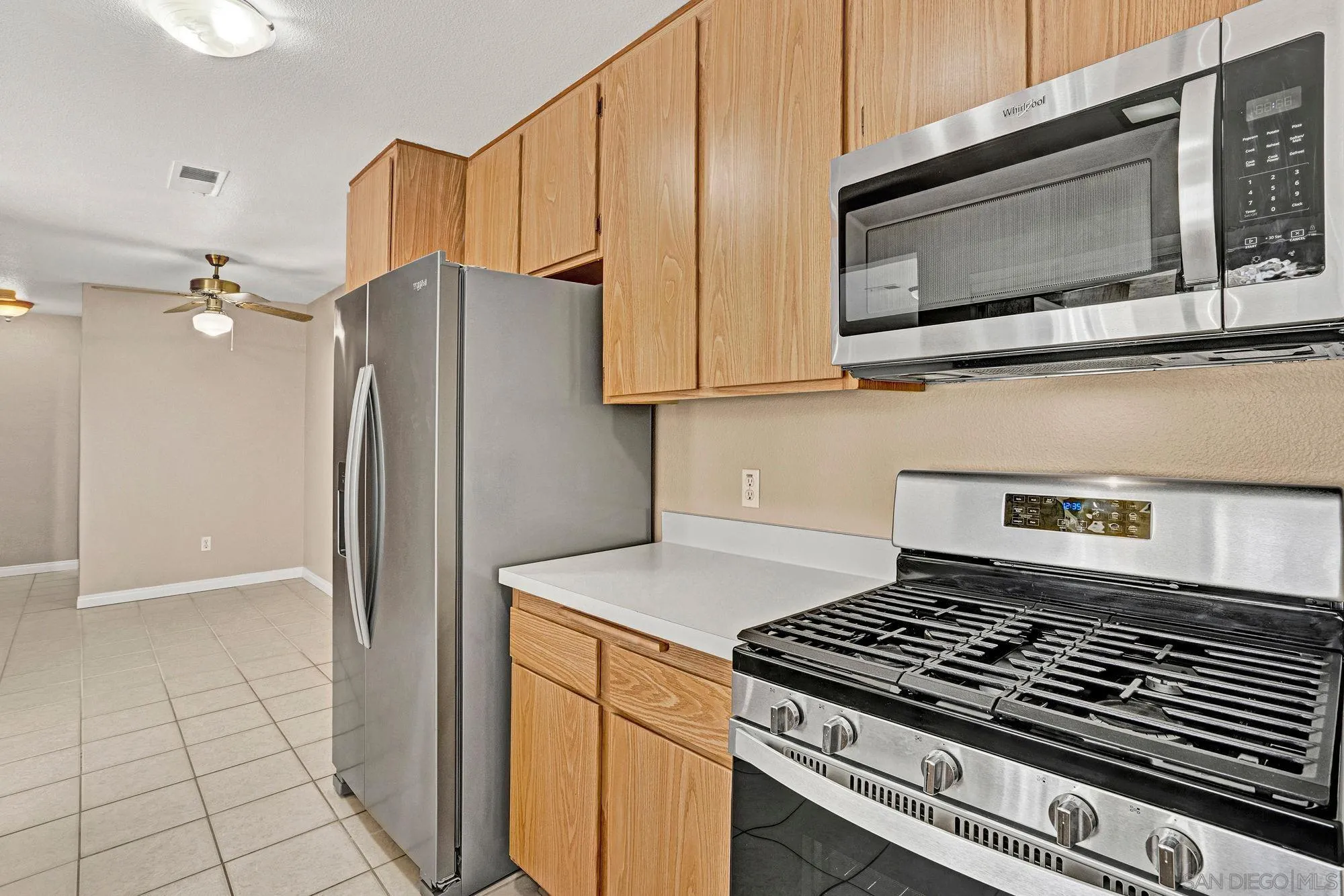 Photo #6: 250045079 Listing: Photo #6