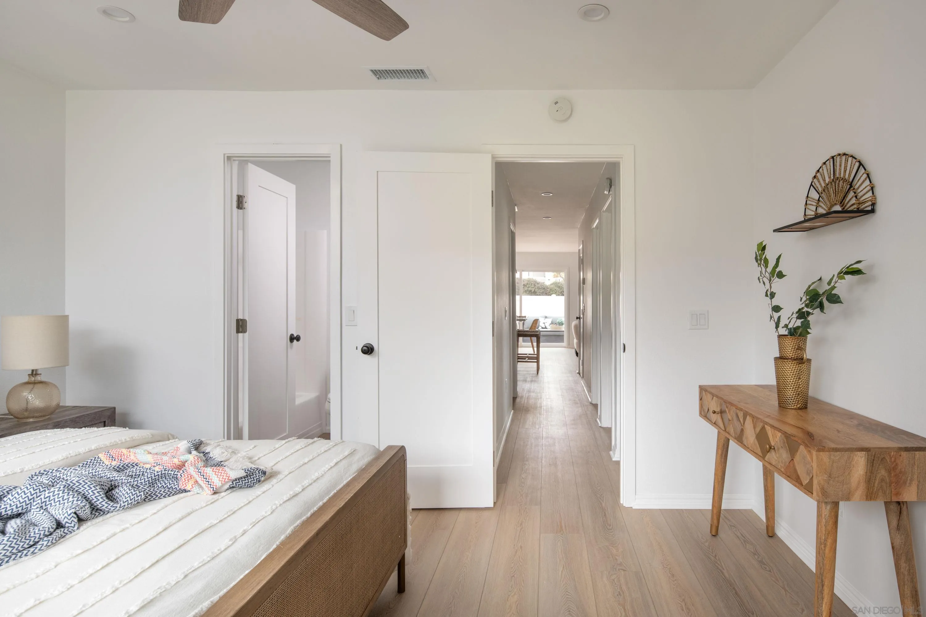 https://cdn.realtyfeed.com/cdn/127/250045099/a0d7c6d28637896194972239e0d306b3.webp