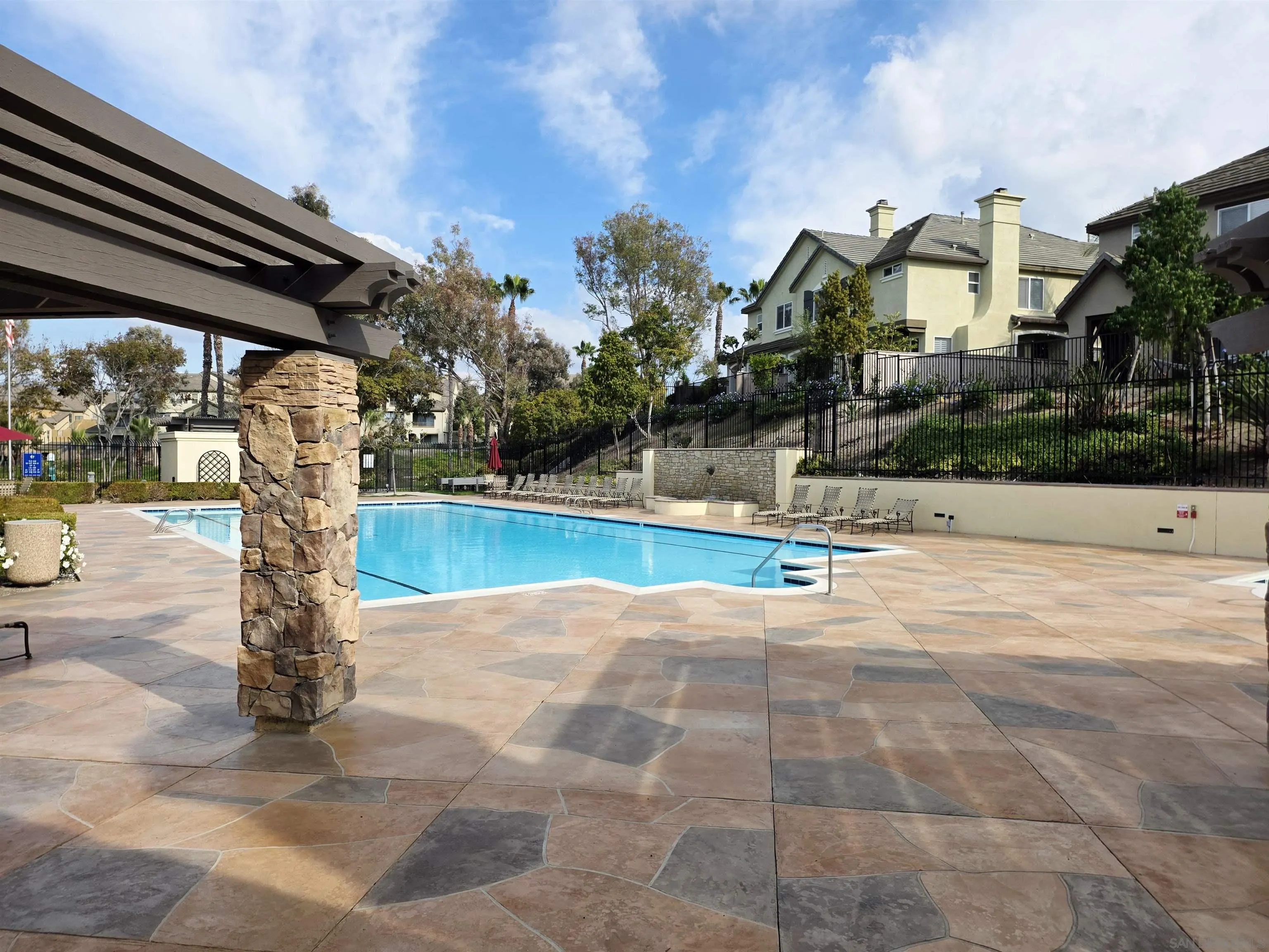 Photo #37: 250045102 Listing: Photo #37