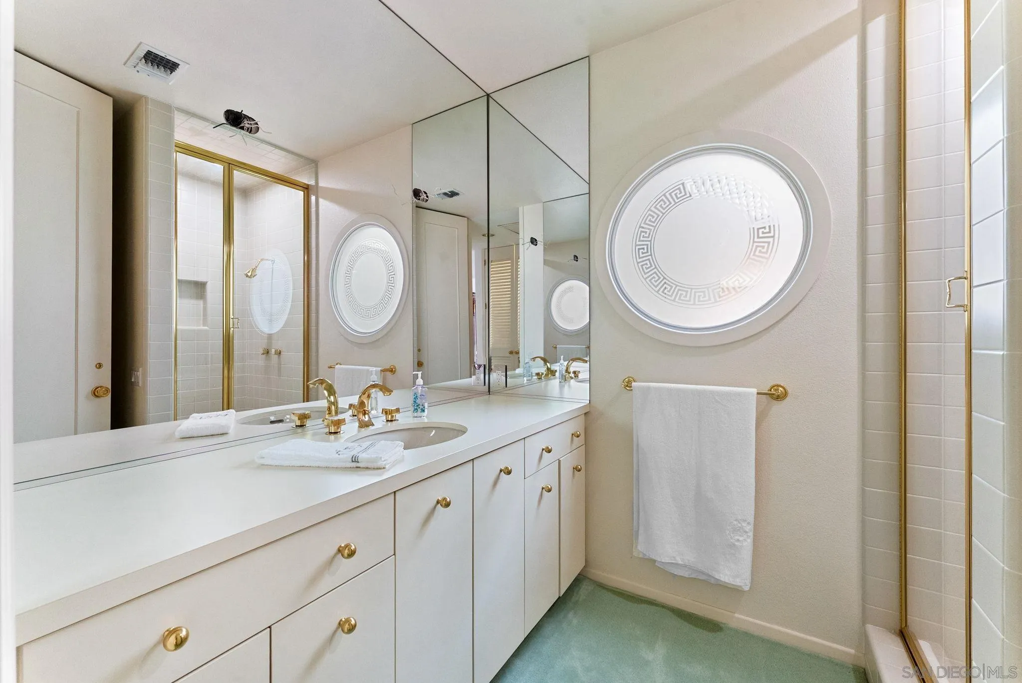 Photo #19: 250045103 Listing: Photo #19