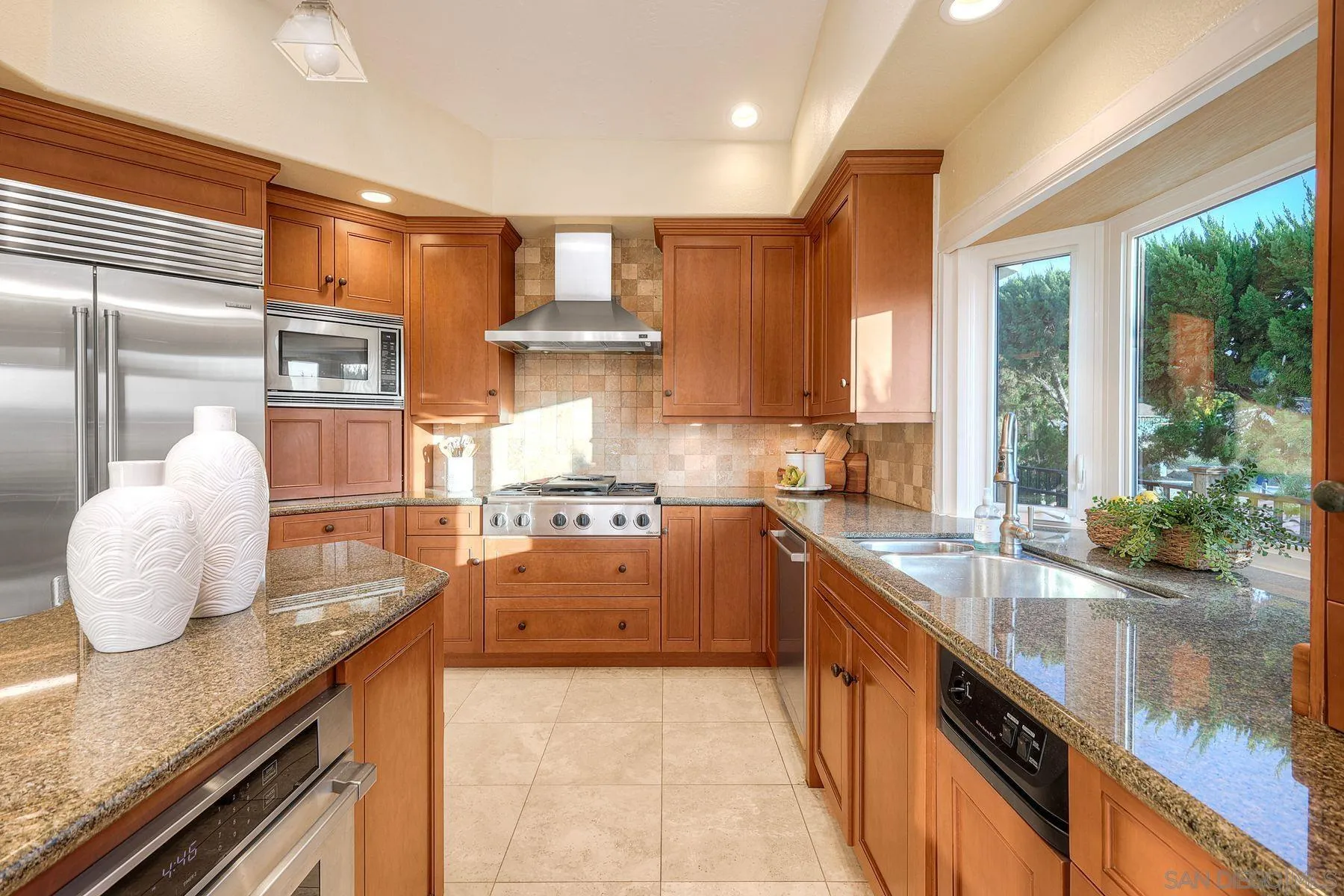 https://cdn.realtyfeed.com/cdn/127/250045106/227e8160a875850afa8a1019036413a1.webp