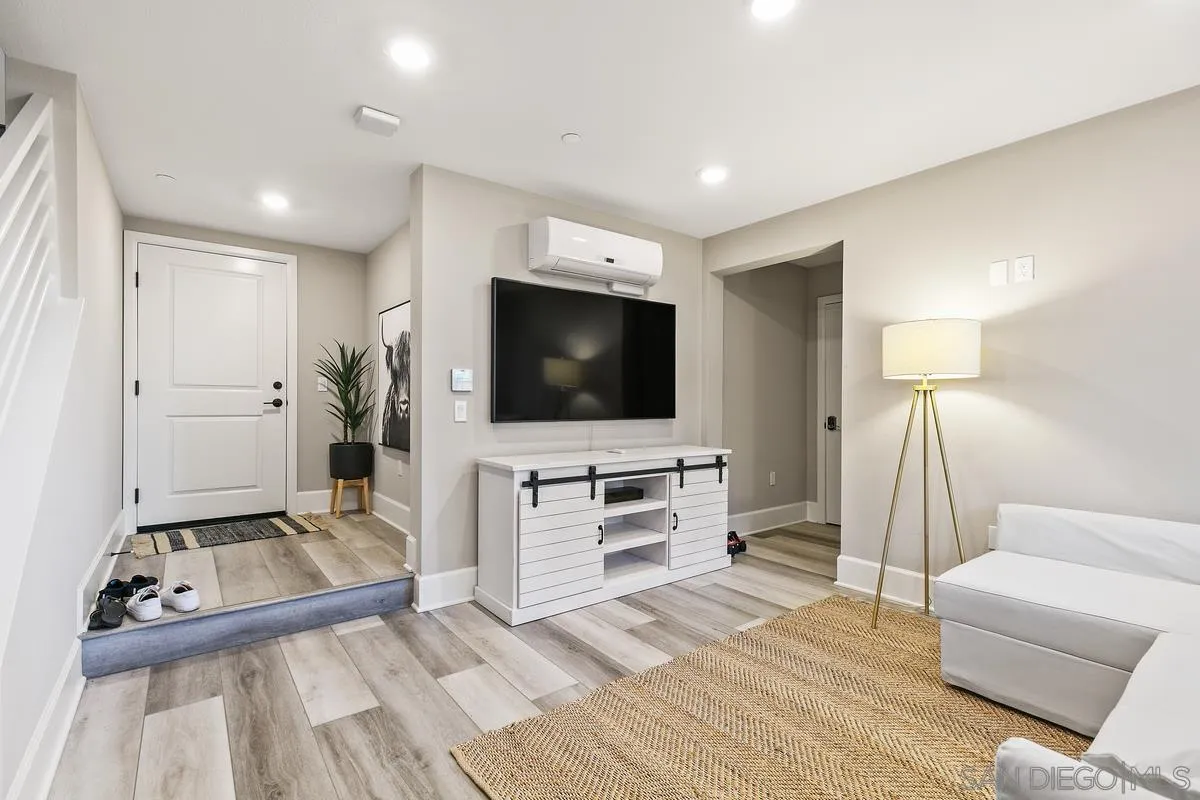 Photo #34: 250045108 Listing: Photo #34