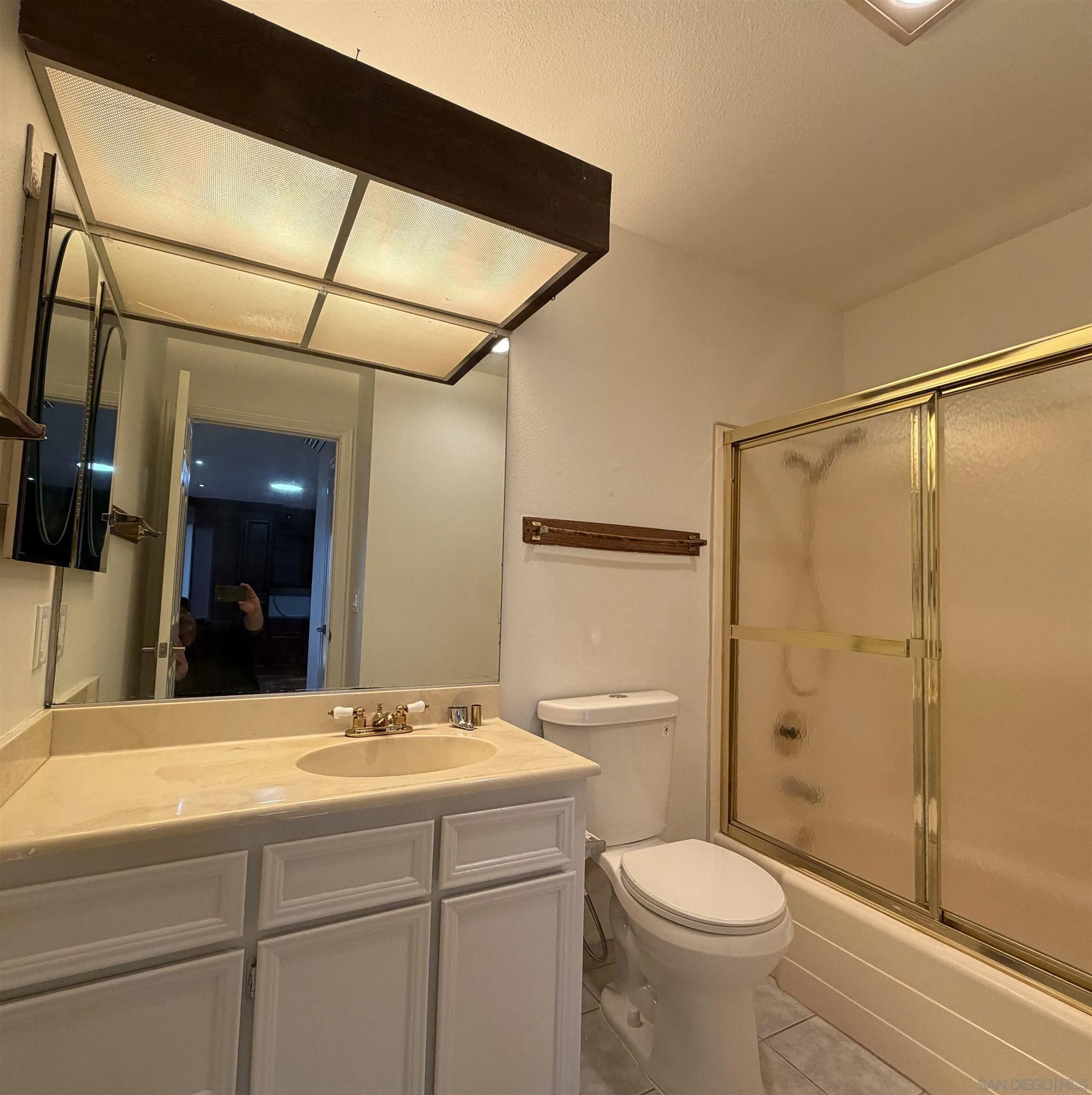 Photo #12: 250045109 Listing: Photo #12