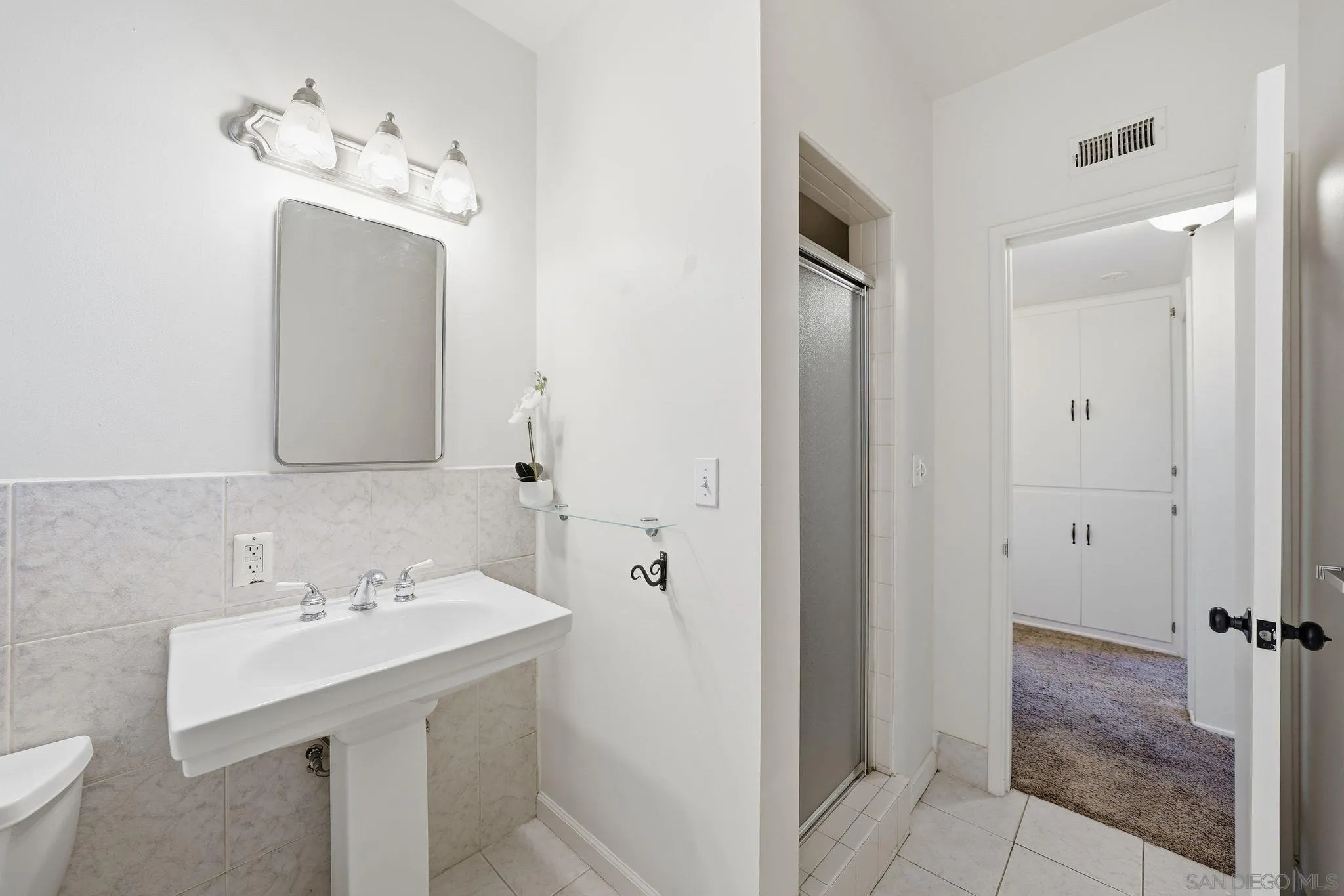 https://cdn.realtyfeed.com/cdn/127/250045137/62ac1b8035352e49c0249e3d545c51ed.webp