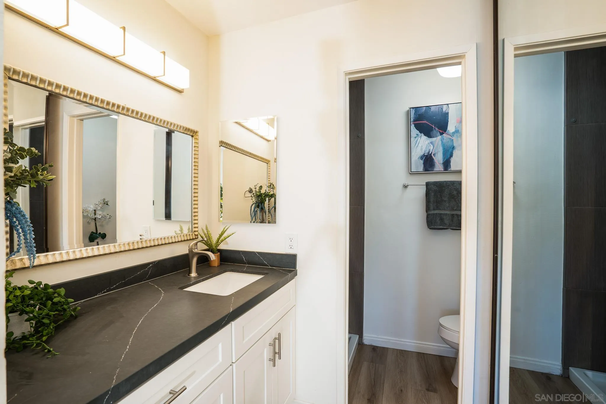 Photo #16: 250045148 Listing: Photo #16