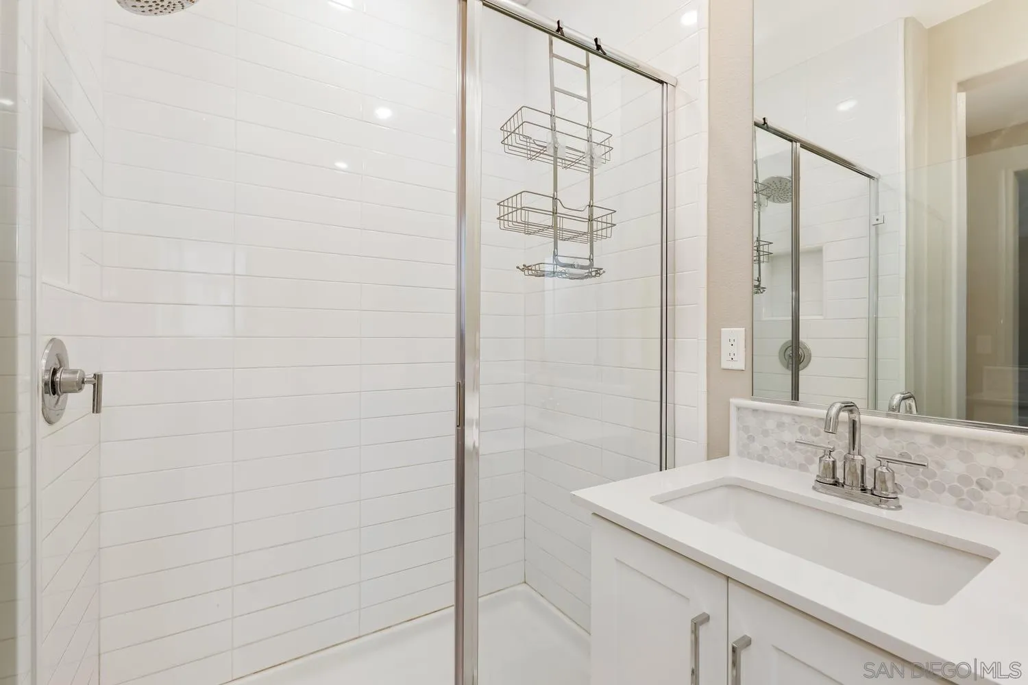 Photo #14: 250045154 Listing: Photo #14