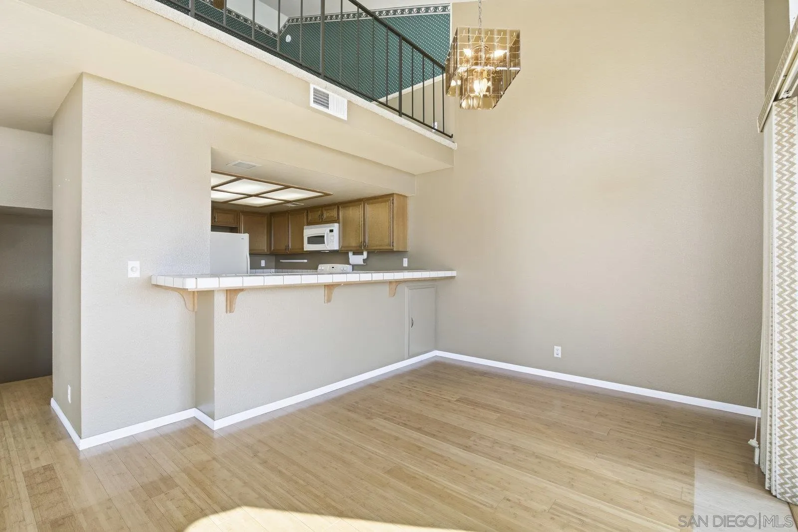 Photo #15: 250045158 Listing: Photo #15