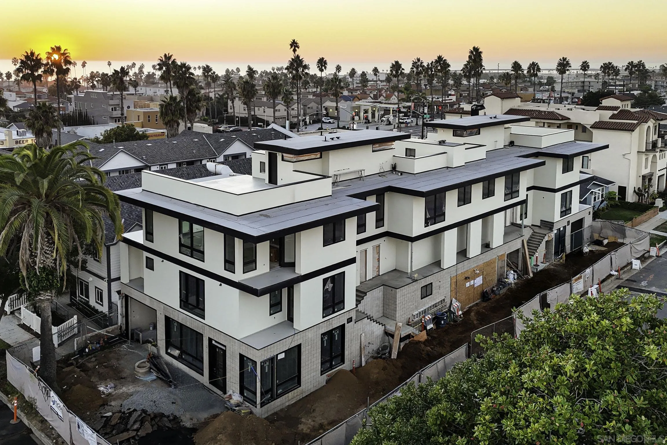 https://cdn.realtyfeed.com/cdn/127/250045161/50ffe422b7375f861c76860c30978869.webp