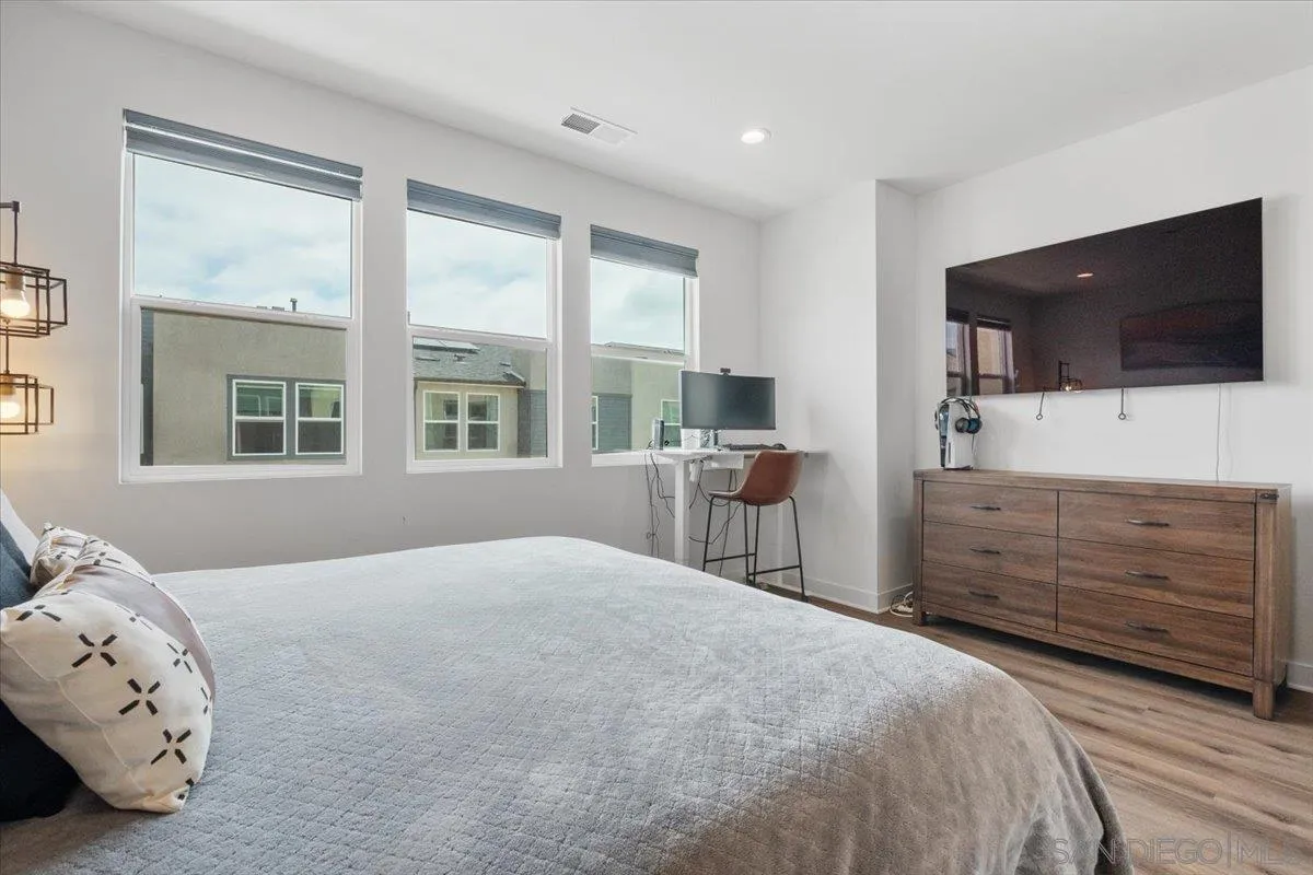 https://cdn.realtyfeed.com/cdn/127/250045164/208db4ed7b817c282fa2cf493ef94d4c.webp