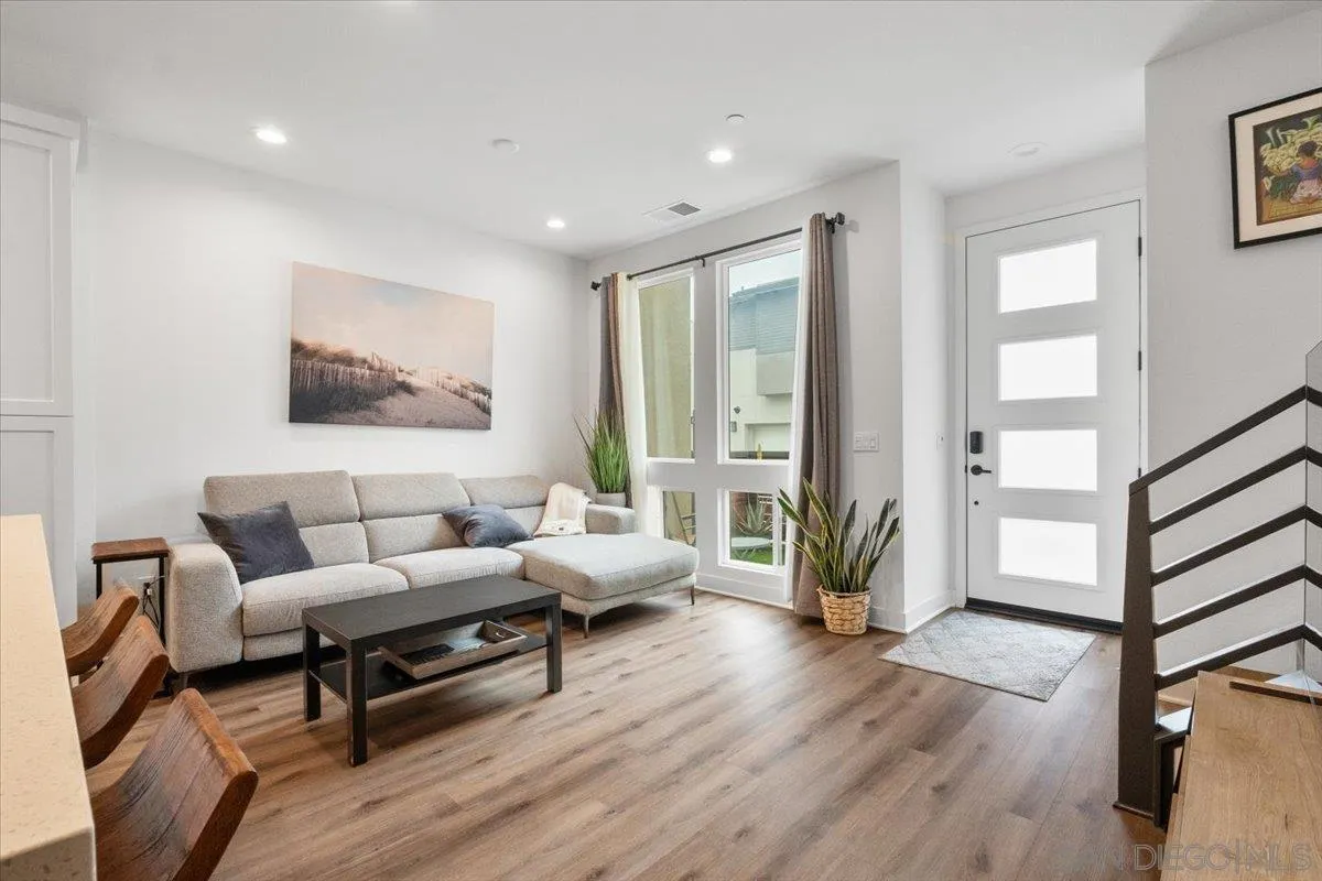 https://cdn.realtyfeed.com/cdn/127/250045164/40dd6c6994d3fed7b5e84964313dd6db.webp