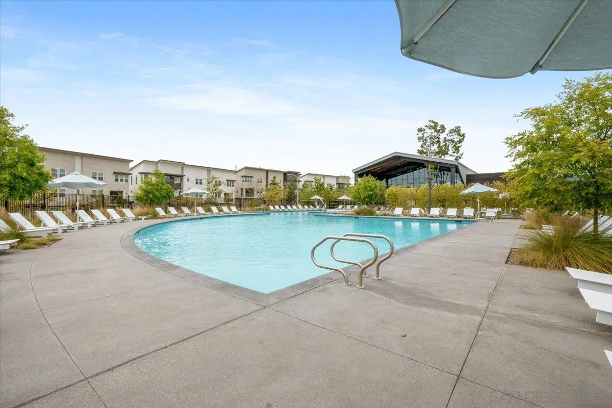 https://cdn.realtyfeed.com/cdn/127/250045164/6e0eebe73e12a3c141bf948a29ce05d7.webp