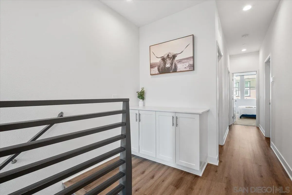 https://cdn.realtyfeed.com/cdn/127/250045164/77a4f4ec517be29e340dc3fc5774fd76.webp