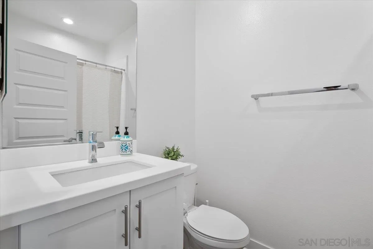 https://cdn.realtyfeed.com/cdn/127/250045165/4c90e71daa035c111186151149f150ce.webp
