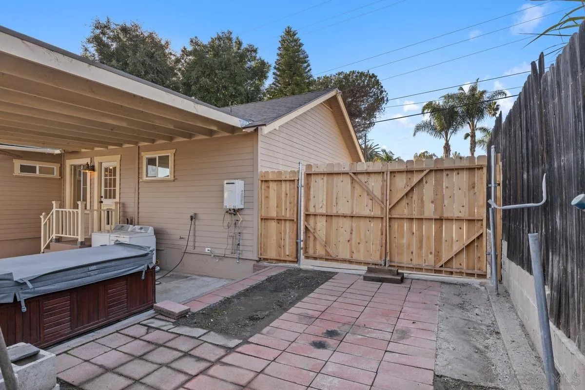https://cdn.realtyfeed.com/cdn/127/250045184/fe5aa82083b6ae8e7e75e380a8392835.webp
