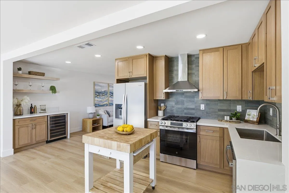 https://cdn.realtyfeed.com/cdn/127/250045193/c7341e020c805ae54353a1fb44786989.webp