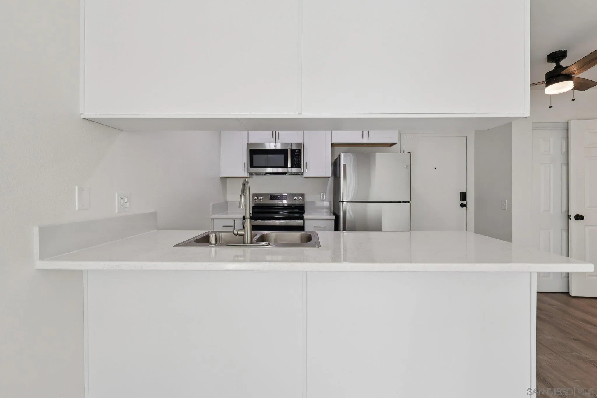 https://cdn.realtyfeed.com/cdn/127/250045204/2c49a990a95253ebc80857f8c4ab3ac1.webp