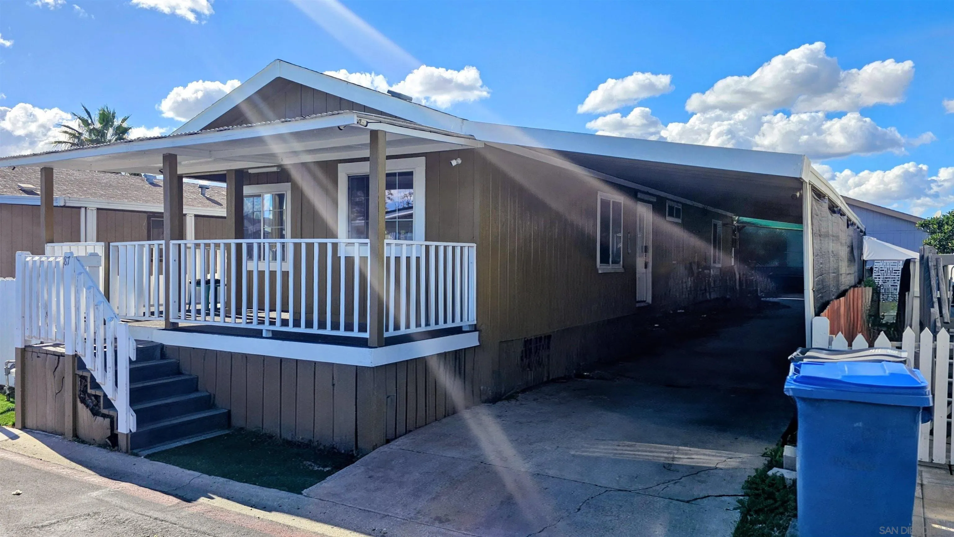 https://cdn.realtyfeed.com/cdn/127/250045242/d3dbc1a2d928512740ff2a8ec7d50223.webp