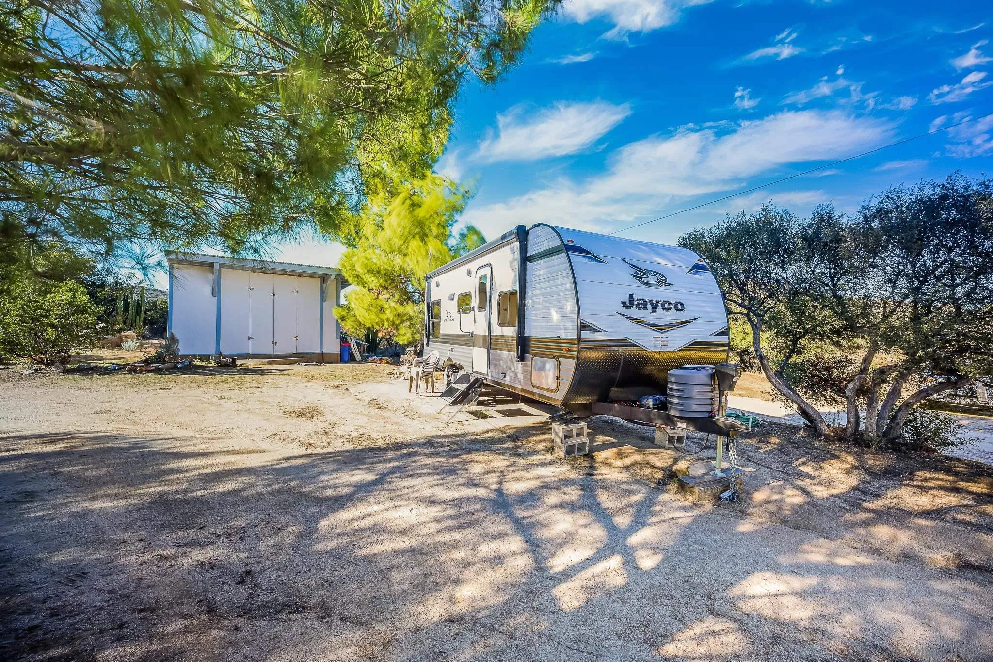 https://cdn.realtyfeed.com/cdn/127/250045251/0ab576c53ec1a77c0ff3115403f66d00.webp