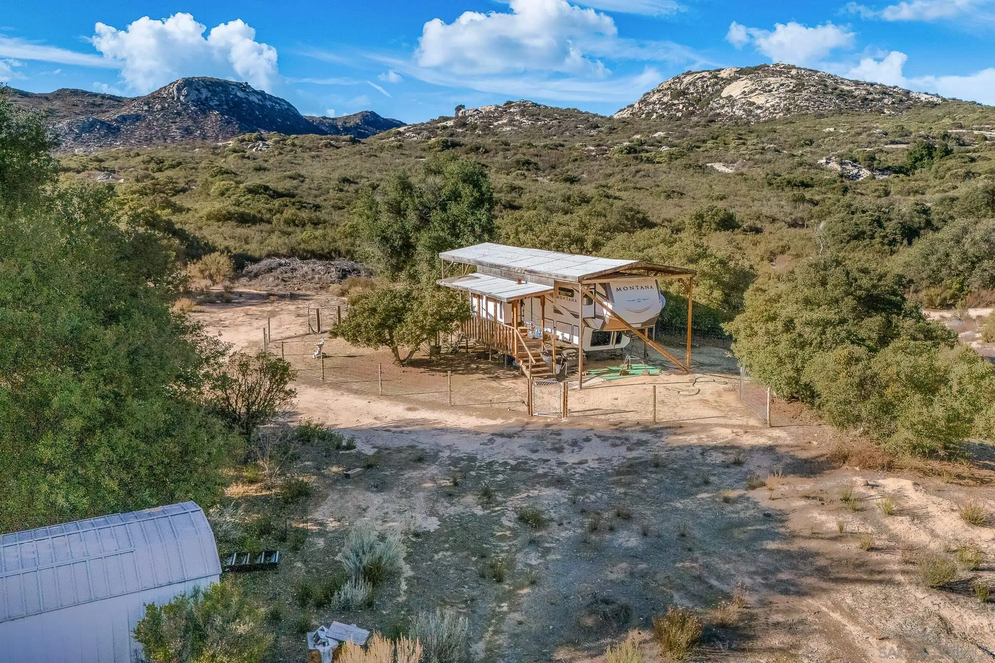https://cdn.realtyfeed.com/cdn/127/250045251/daa5c234057df45d7df7812b5abac385.webp