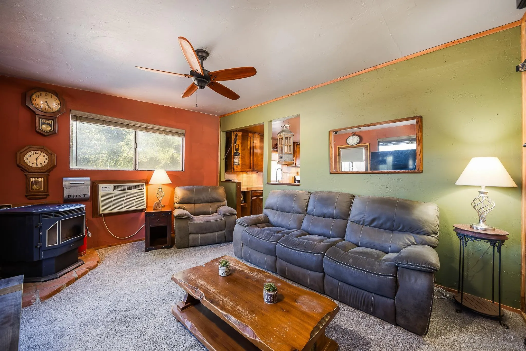 https://cdn.realtyfeed.com/cdn/127/250045251/e005bc444a465eb4ad99e4695368b538.webp
