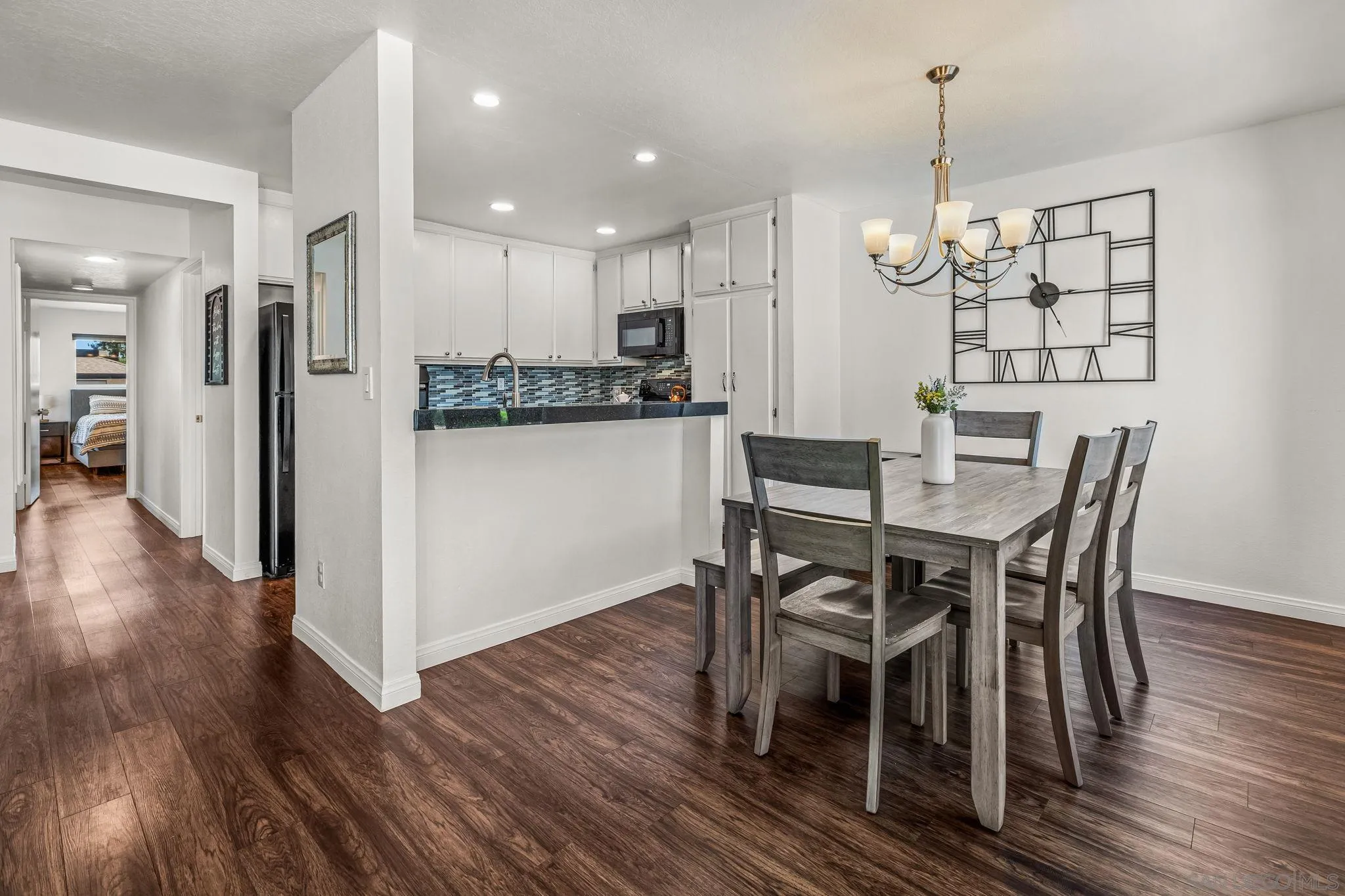https://cdn.realtyfeed.com/cdn/127/250045268/49e0b969af907d591125c0928339085a.webp