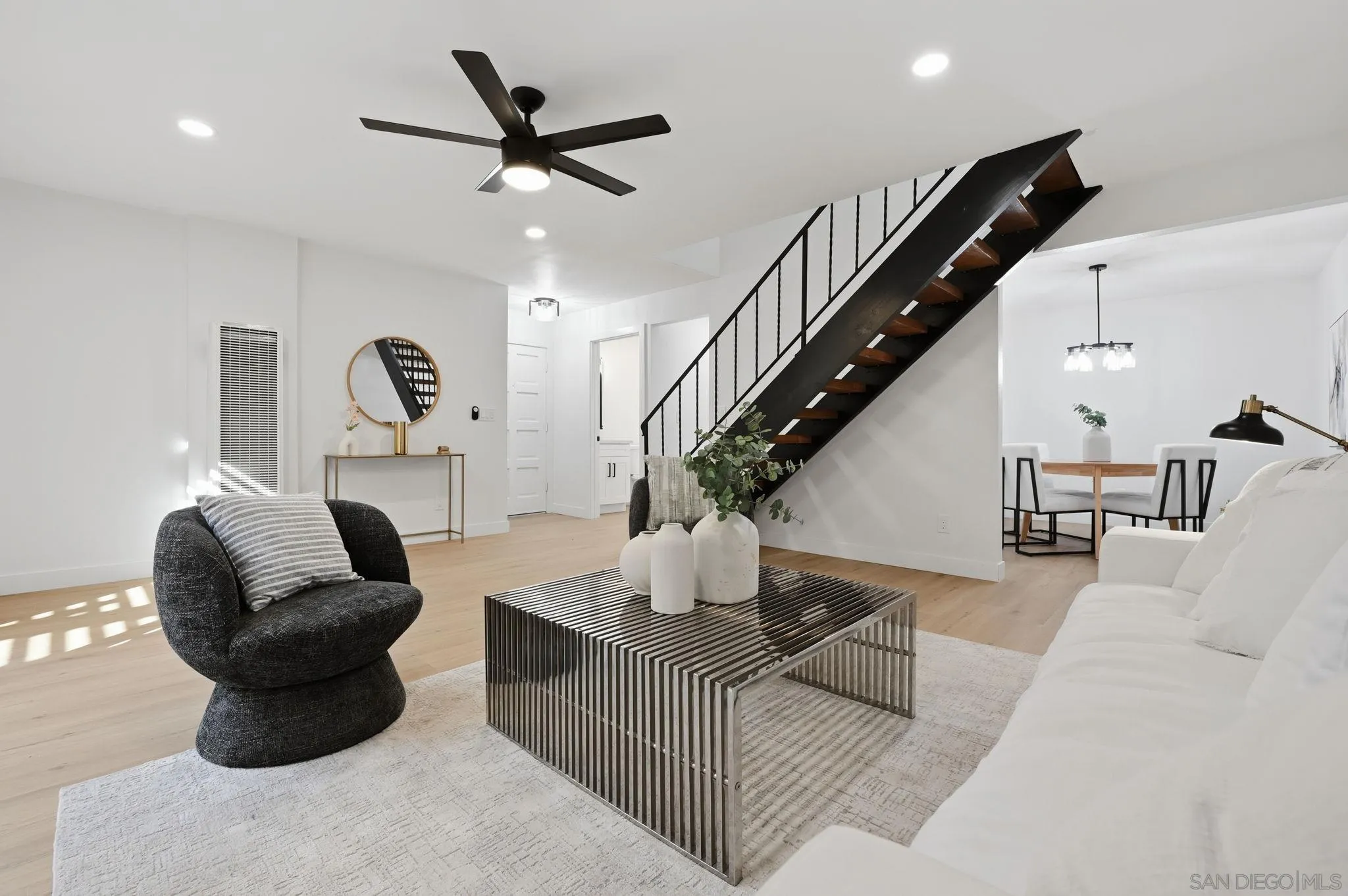 Photo #8: 250045271 Listing: Photo #8