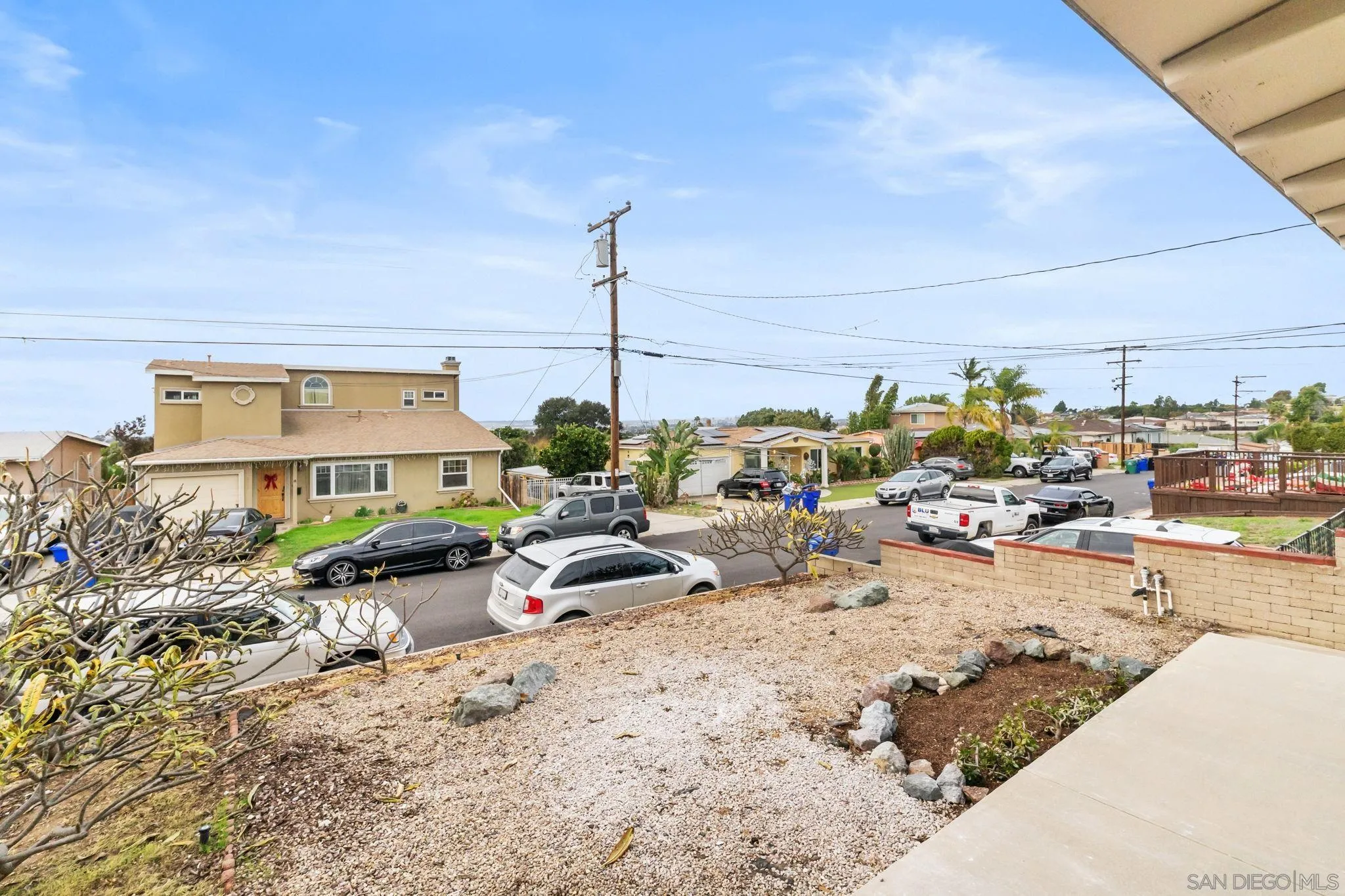 https://cdn.realtyfeed.com/cdn/127/250045272/25715c717fe3a51ba75079def653e114.webp